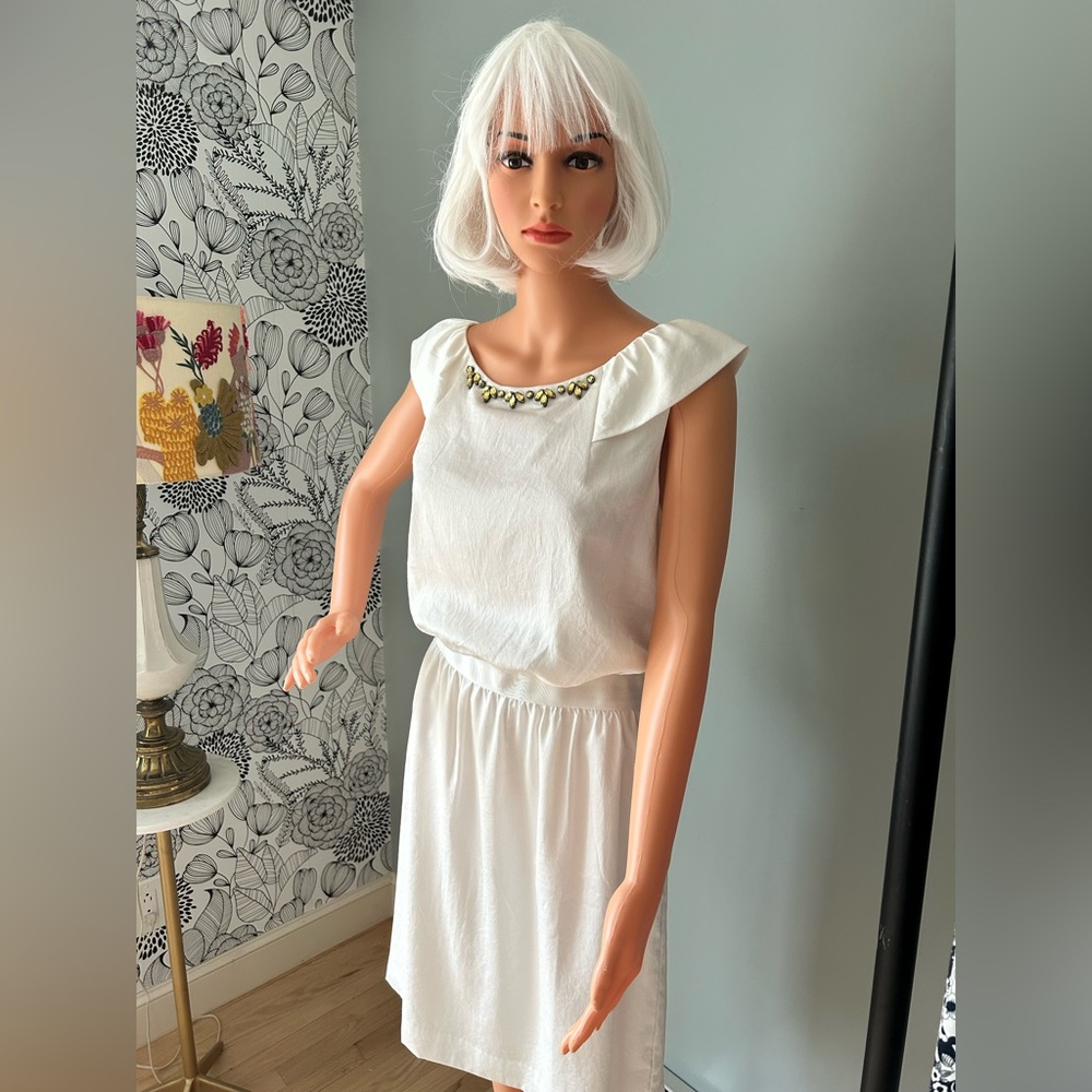 Anne Taylor LOFT -White Cap Sleeve Beaded Neck Dress